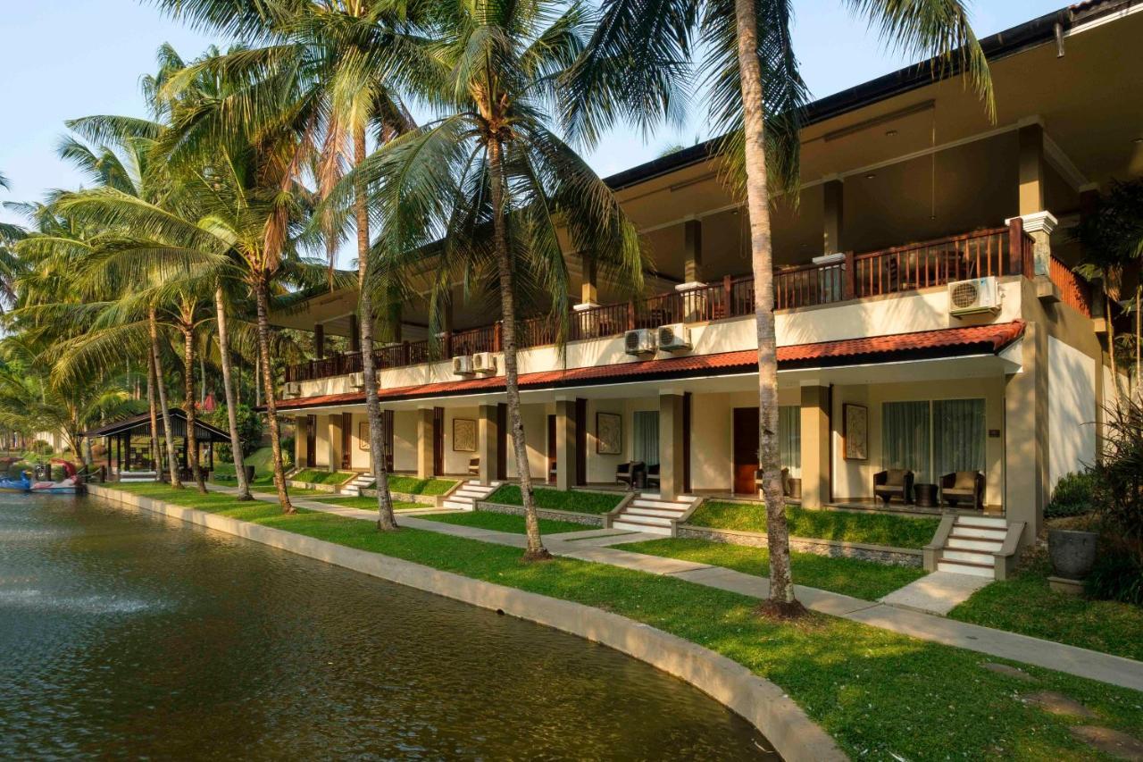 Puri Asri Hotel & Resort Magelang Exterior photo